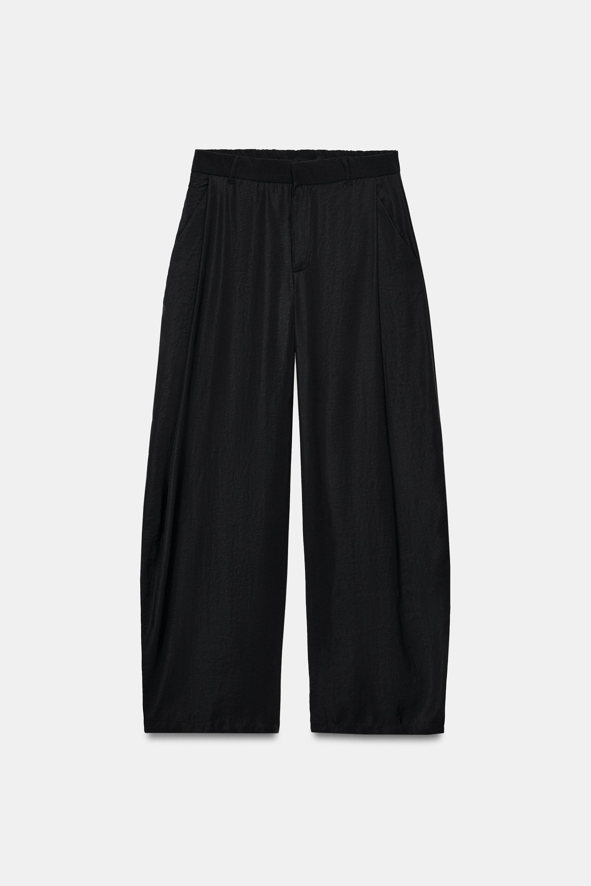 FLOWY PLEATED PANTS